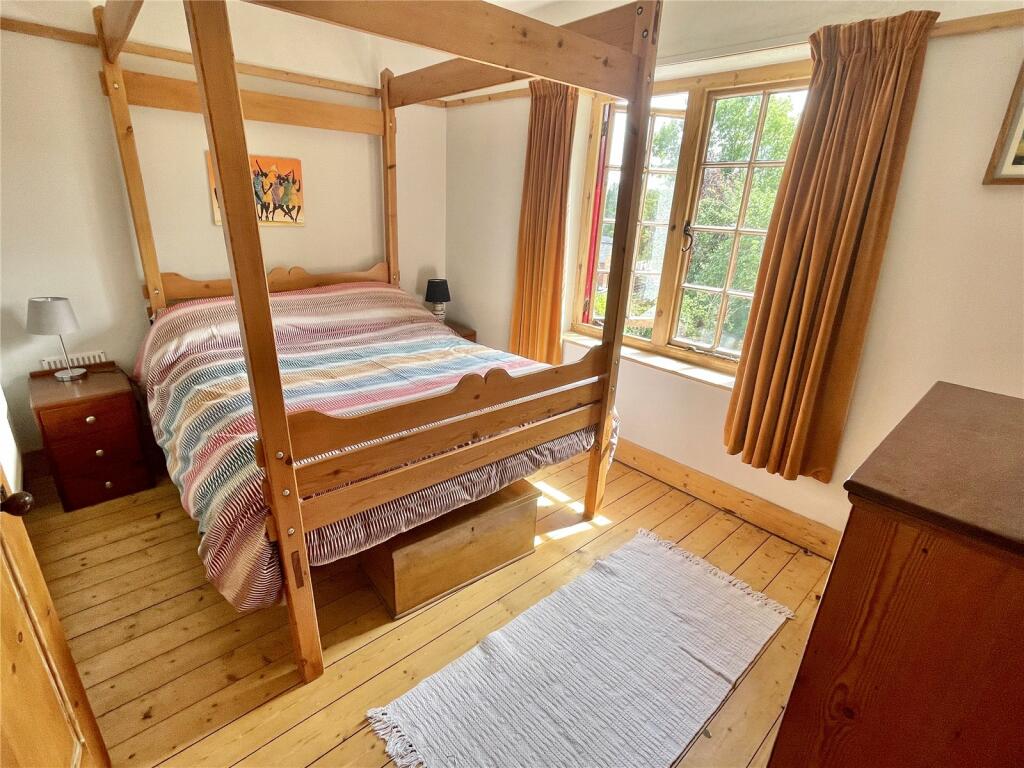 3 bedroom detached house for sale in Pont Robert, Meifod, Powys, SY22