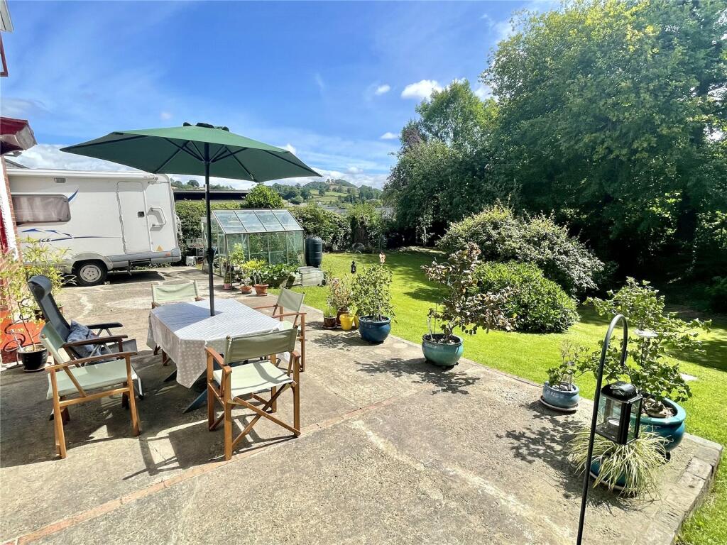 3 bedroom detached house for sale in Pont Robert, Meifod, Powys, SY22