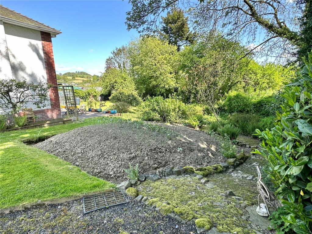 3 bedroom detached house for sale in Pont Robert, Meifod, Powys, SY22