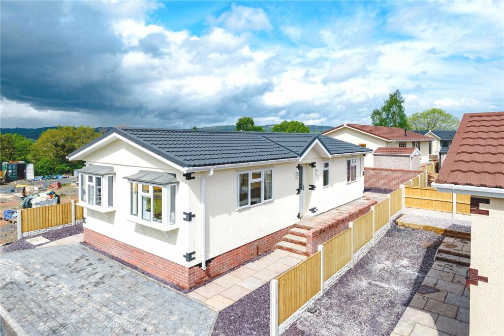 2 bedroom detached house for sale in Forden, Welshpool, Powys, SY21