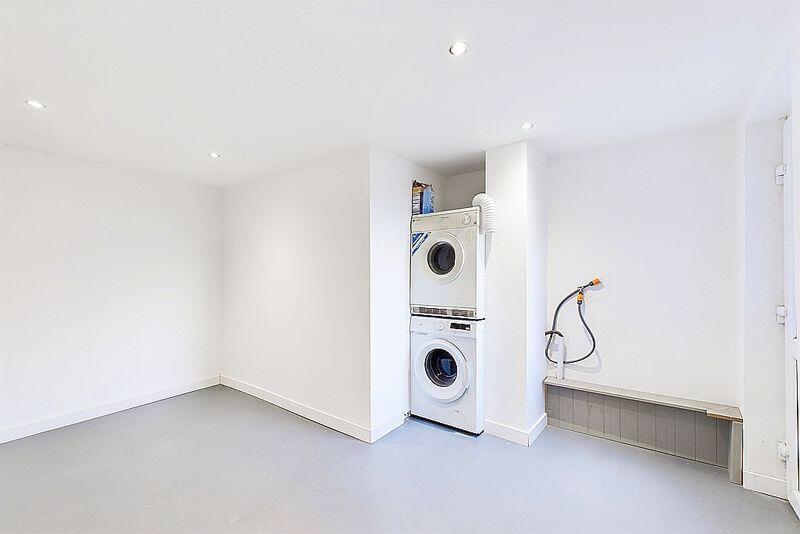 Additional property image - Corporation Road