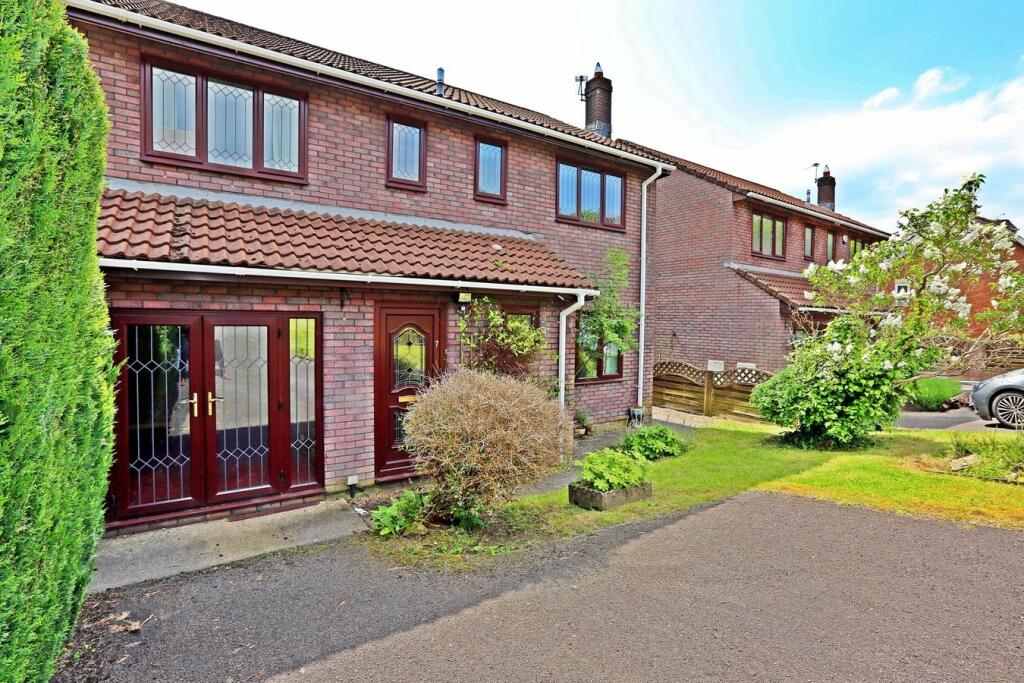 Additional property image - Heol Bryn Glas, Llantwit Fardre, Pontypridd, CF38