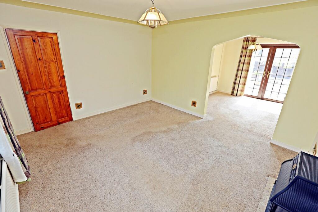 Additional property image - Heol Bryn Glas, Llantwit Fardre, Pontypridd, CF38
