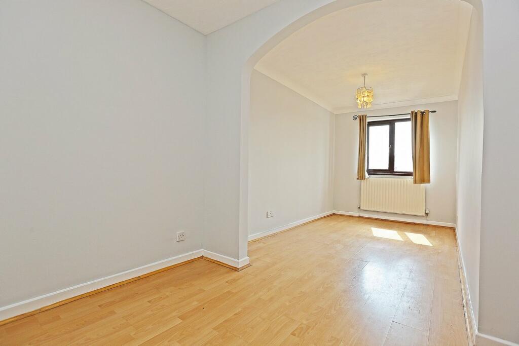 Additional property image - Heol Bryn Glas, Llantwit Fardre, Pontypridd, CF38