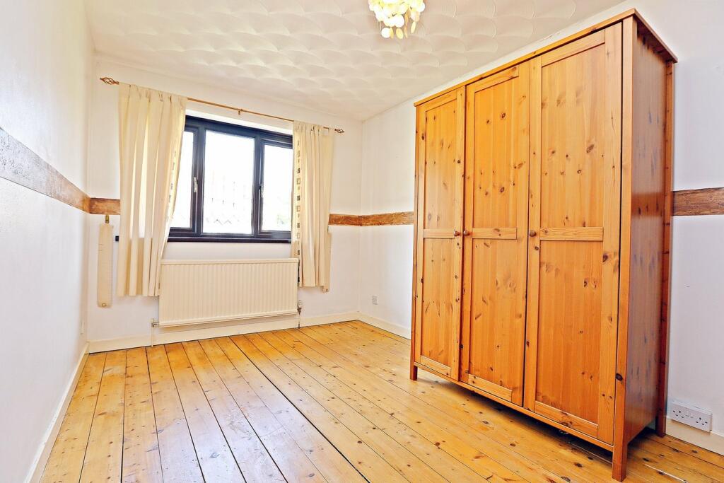 Additional property image - Heol Bryn Glas, Llantwit Fardre, Pontypridd, CF38