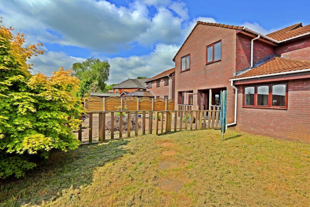 Additional property image - Heol Bryn Glas, Llantwit Fardre, Pontypridd, CF38
