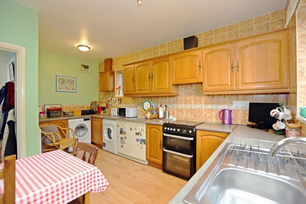 Additional property image - Heol Tymaen, Upper Boat, Pontypridd, CF37