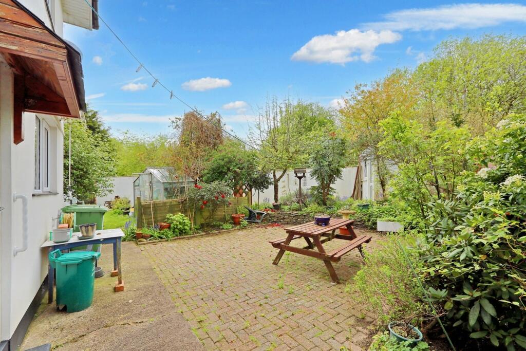 Additional property image - Heol Tymaen, Upper Boat, Pontypridd, CF37