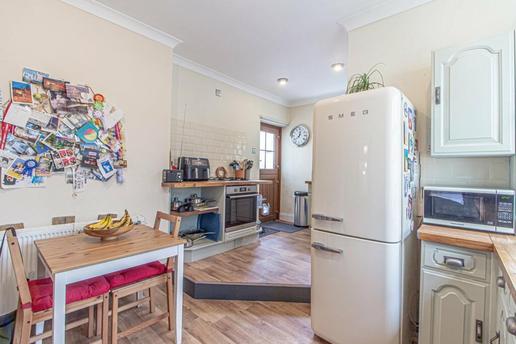 Additional property image - Lan Park Road, Pontypridd, CF37