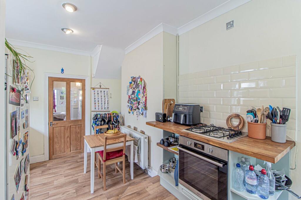 Additional property image - Lan Park Road, Pontypridd, CF37