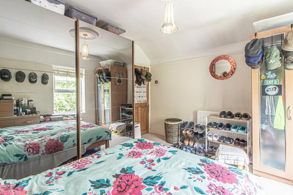 Additional property image - Lan Park Road, Pontypridd, CF37