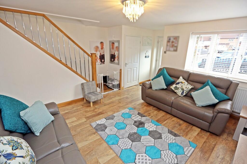 Additional property image - Cefn Close, Glyncoch, Pontypridd, CF37