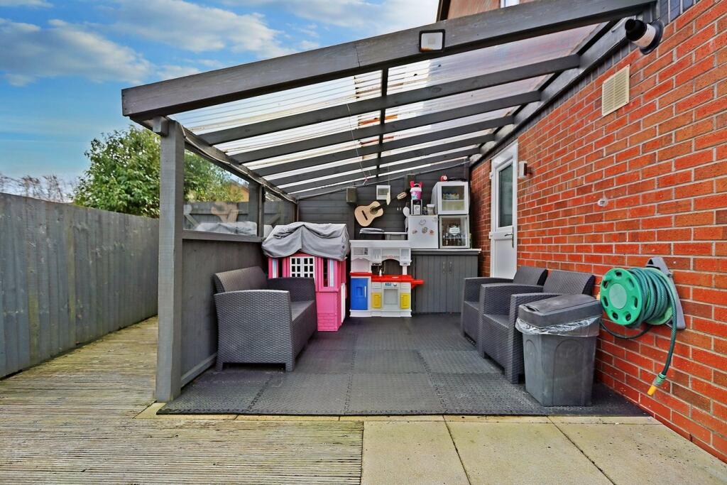 Additional property image - Cefn Close, Glyncoch, Pontypridd, CF37