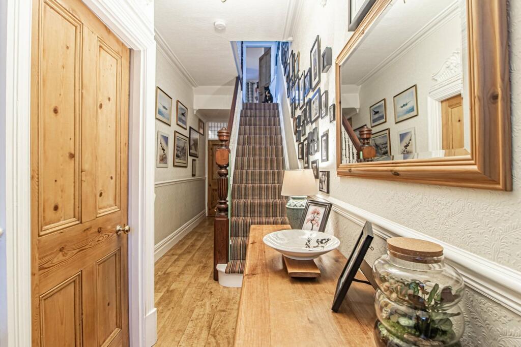 Additional property image - Lanelay Crescent, Pontypridd, CF37