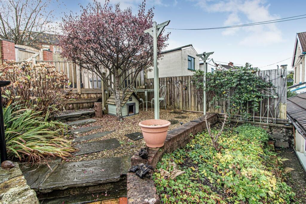 Additional property image - Lanelay Crescent, Pontypridd, CF37