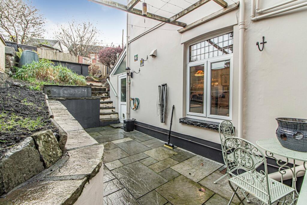 Additional property image - Lanelay Crescent, Pontypridd, CF37