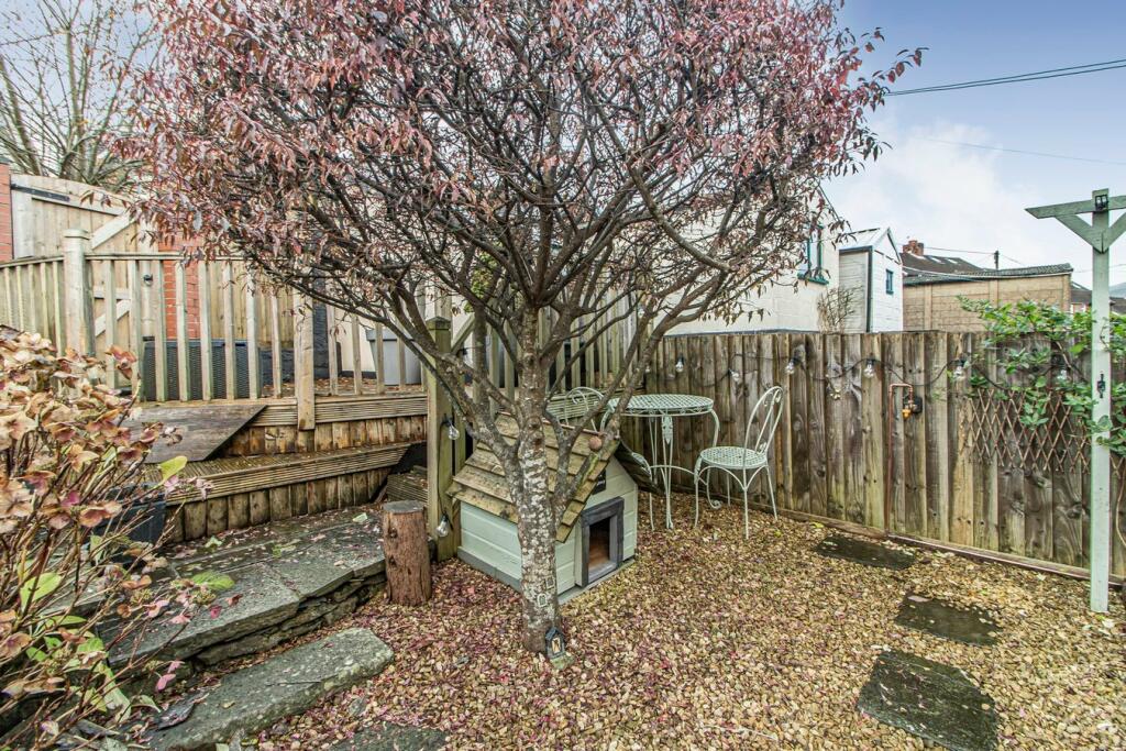 Additional property image - Lanelay Crescent, Pontypridd, CF37
