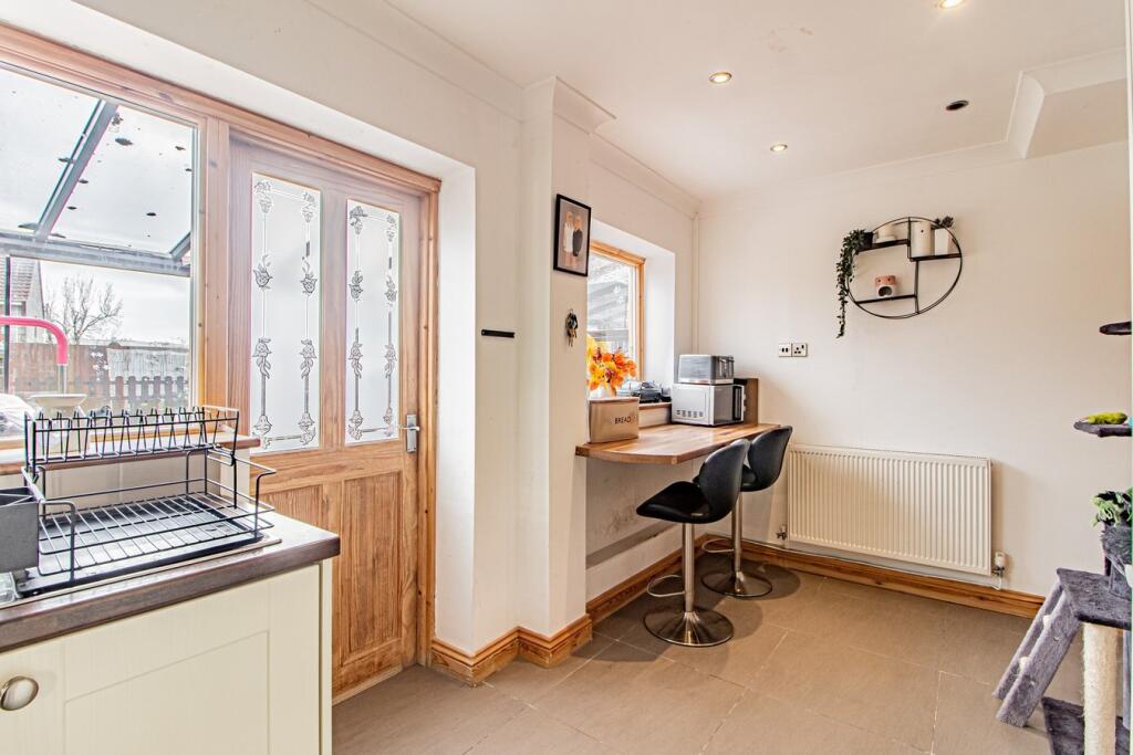 Additional property image - Dylan Avenue, Beddau, Pontypridd, CF38
