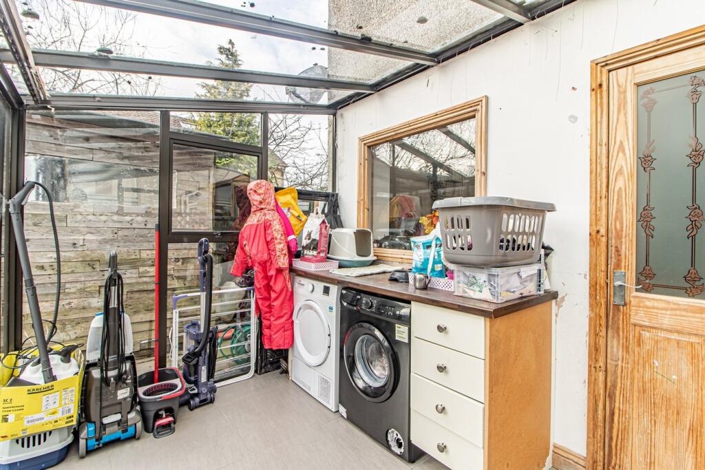 Additional property image - Dylan Avenue, Beddau, Pontypridd, CF38