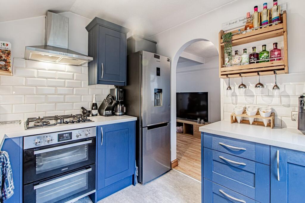Additional property image - Llys Garth, Llantwit Fardre, Pontypridd, CF38