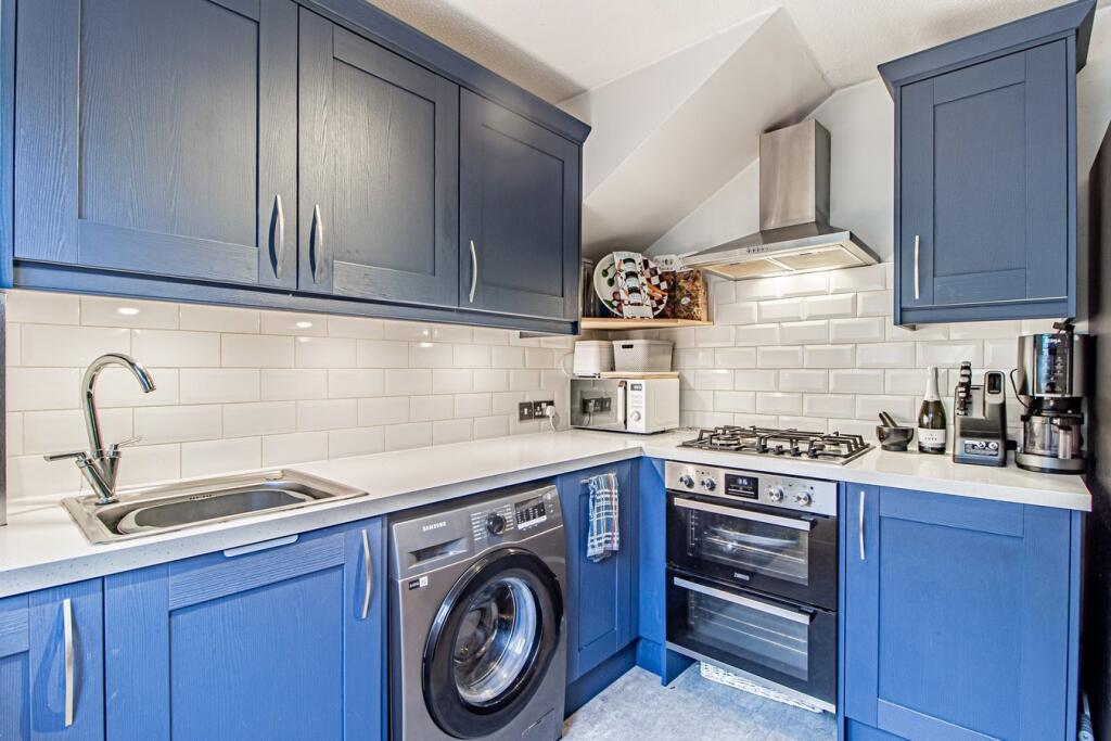 Additional property image - Llys Garth, Llantwit Fardre, Pontypridd, CF38