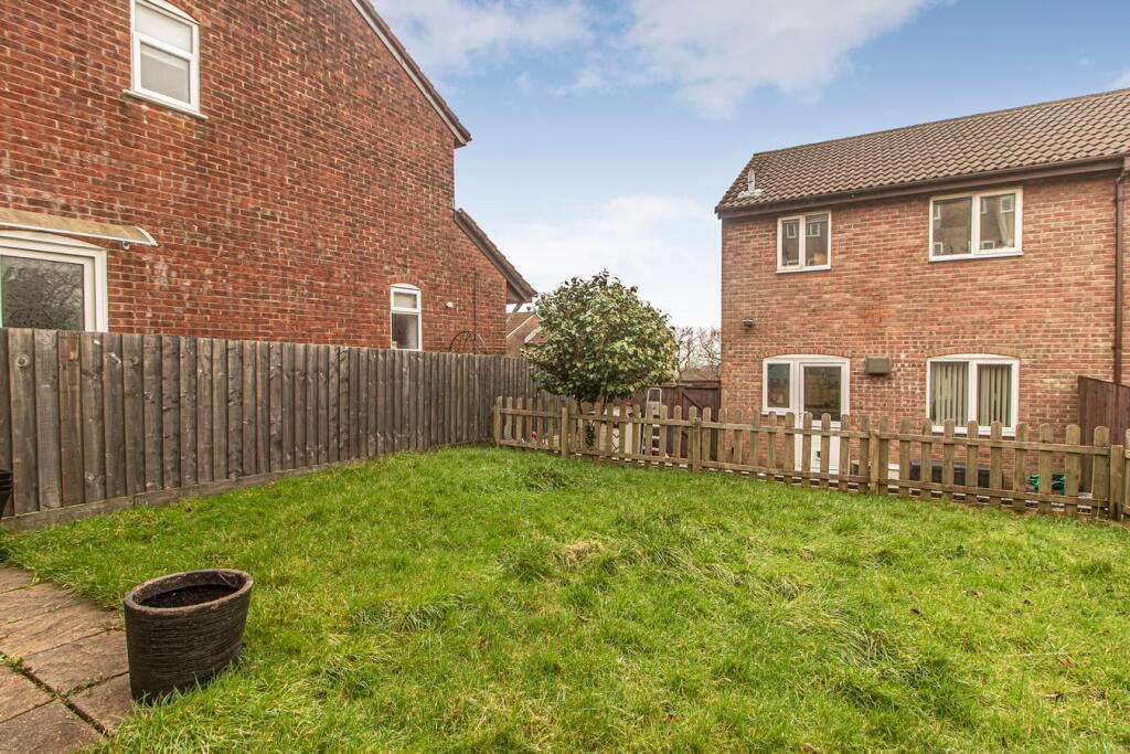Additional property image - Llys Garth, Llantwit Fardre, Pontypridd, CF38