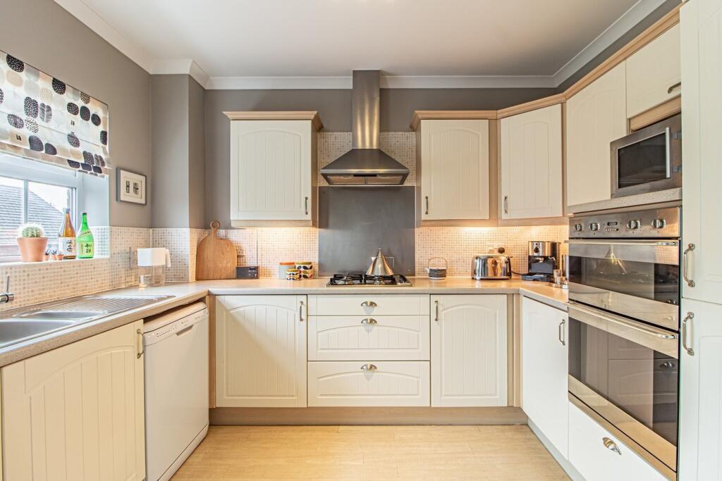 Additional property image - Fleming Walk, Church Village, Pontypridd, CF38