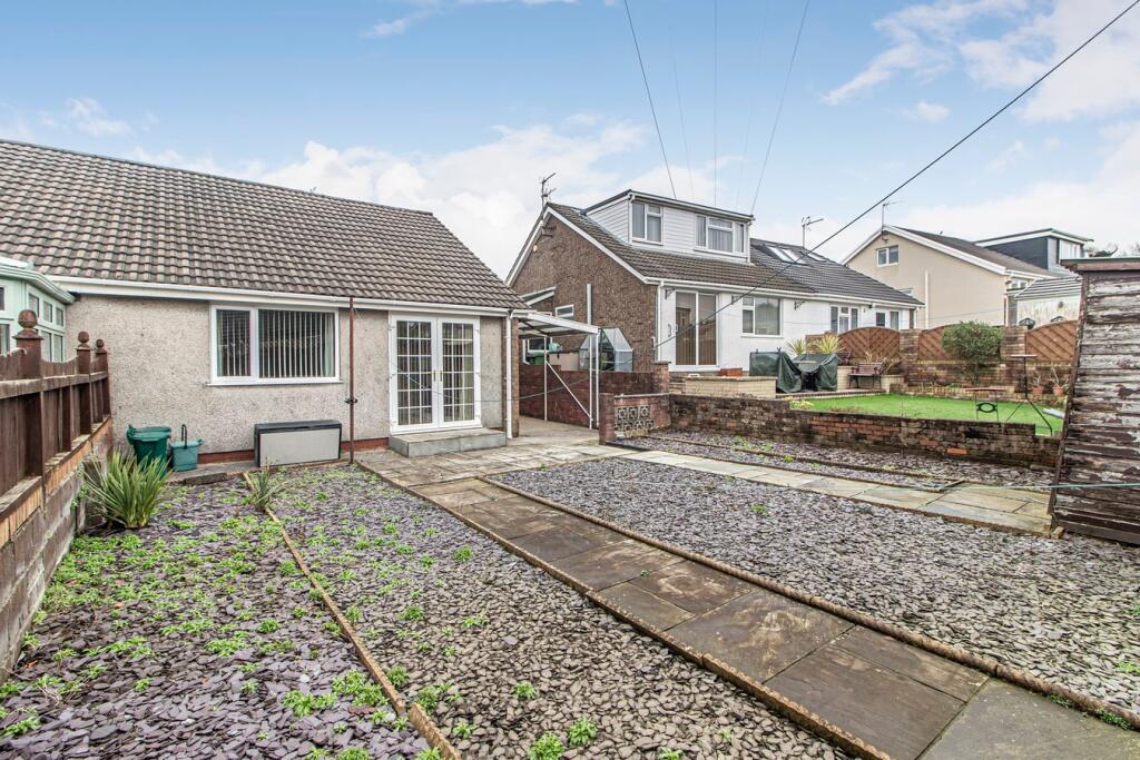 Additional property image - Meadow Crescent, Tonteg, Pontypridd, CF38