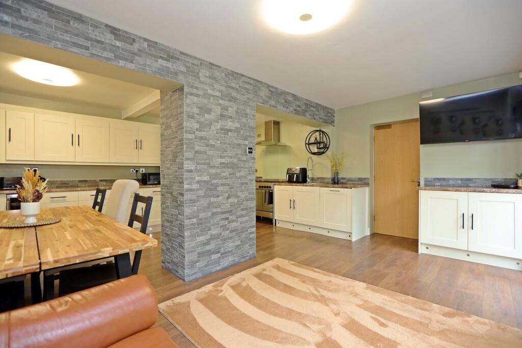 Additional property image - Anglesey Close, Tonteg, Pontypridd, CF38
