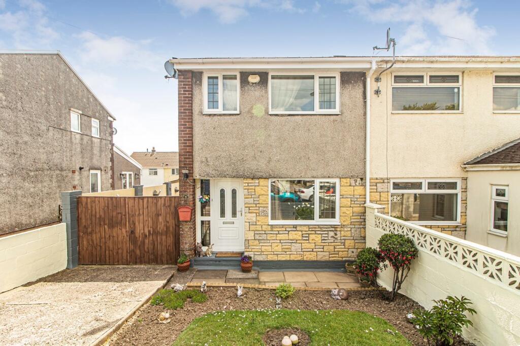 Main image of property: Heol Brynhyfryd, Llantwit Fardre, Pontypridd, CF38