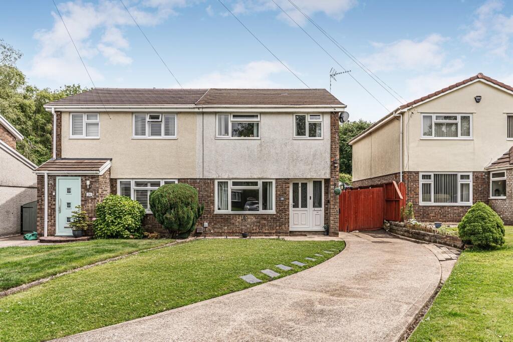 Main image of property: Ffordd Yr Ywen, Tonteg, Pontypridd, CF38