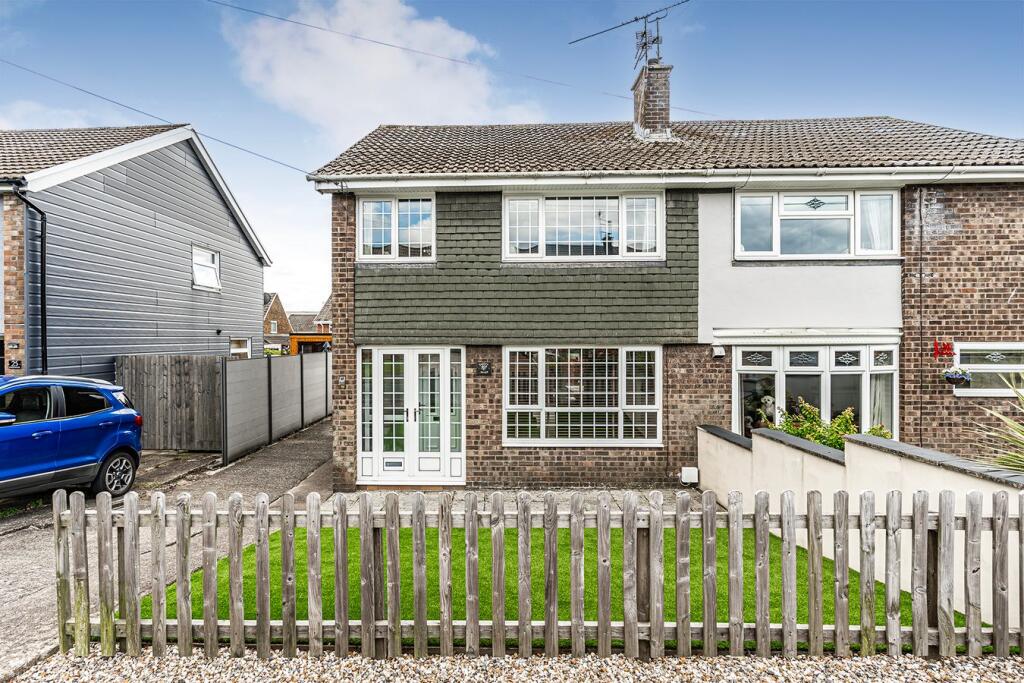 Main image of property: Monmouth Close, Tonteg, Pontypridd, CF38