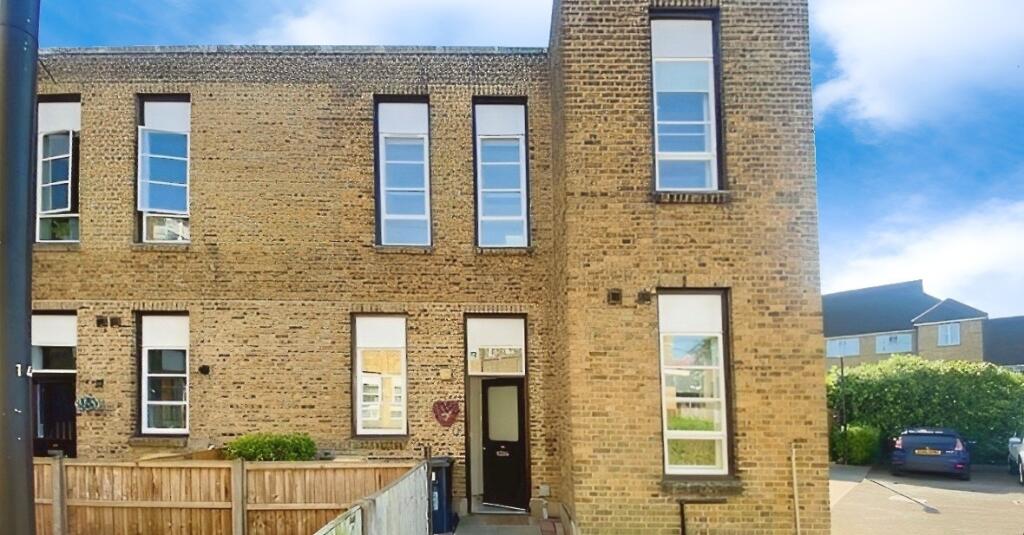 Main image of property: Pollards Close, Rochford, SS4