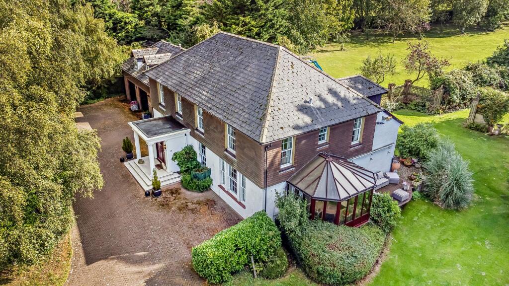 5 bedroom detached house for sale in Barley Road, Great Chishill