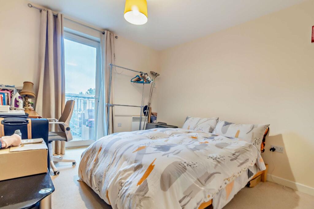 Additional property image - Warren Close, Cambridge, Cambridgeshire