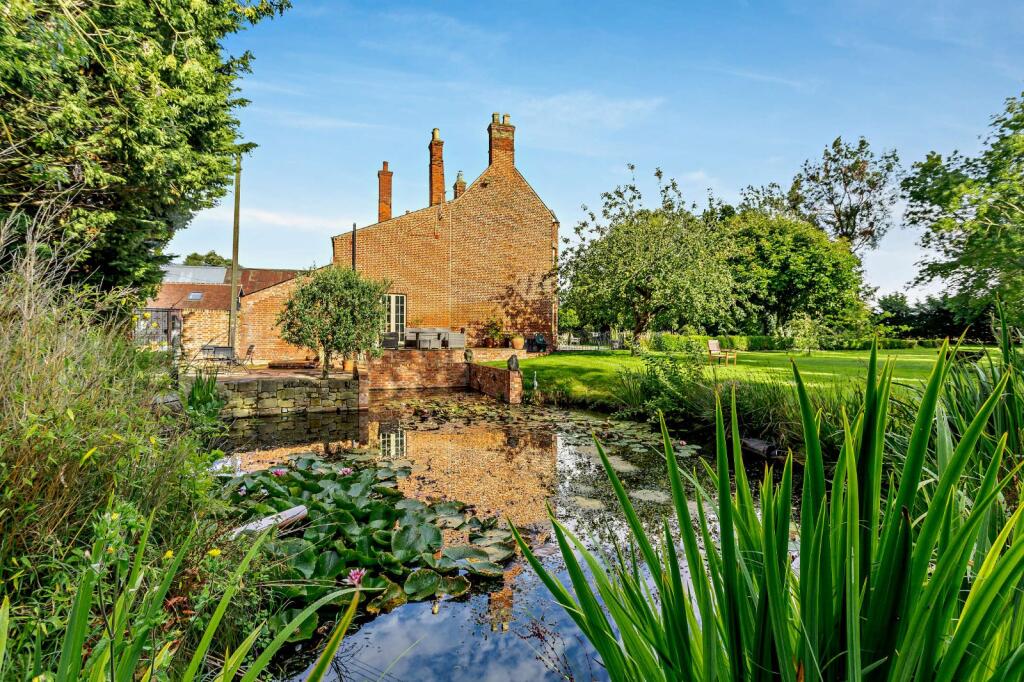 Additional property image - Knapwell, Cambridge
