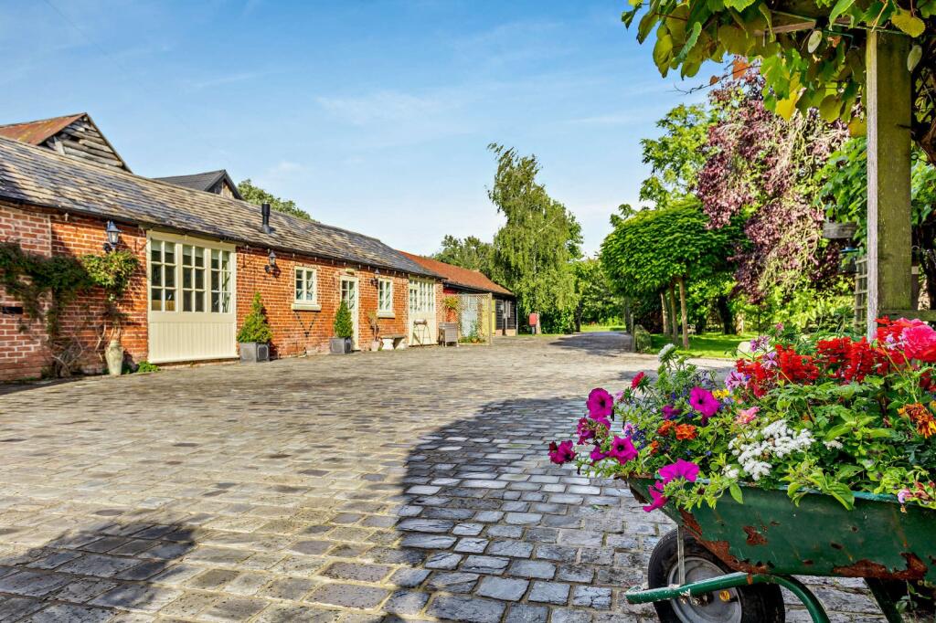Additional property image - Knapwell, Cambridge