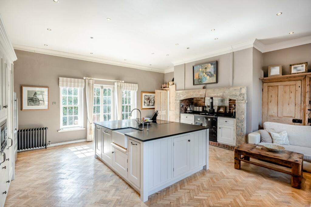 Additional property image - The Causeway, Dunmow, Essex