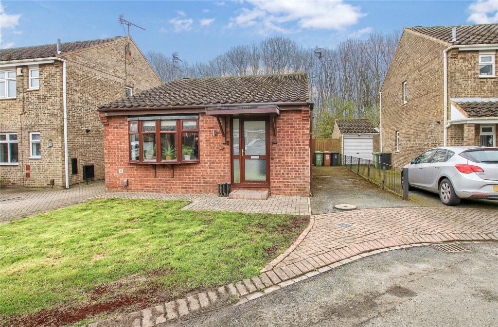 2 bedroom bungalow for sale in Mildenhall Close, South Fens, TS25