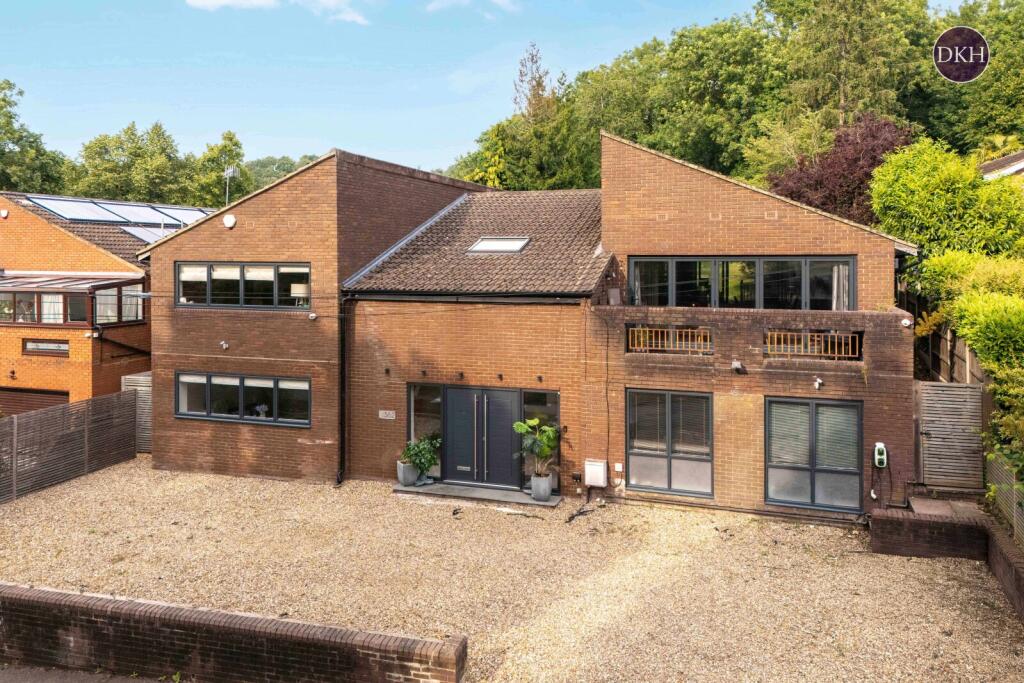 Main image of property: Hempstead Road, Watford