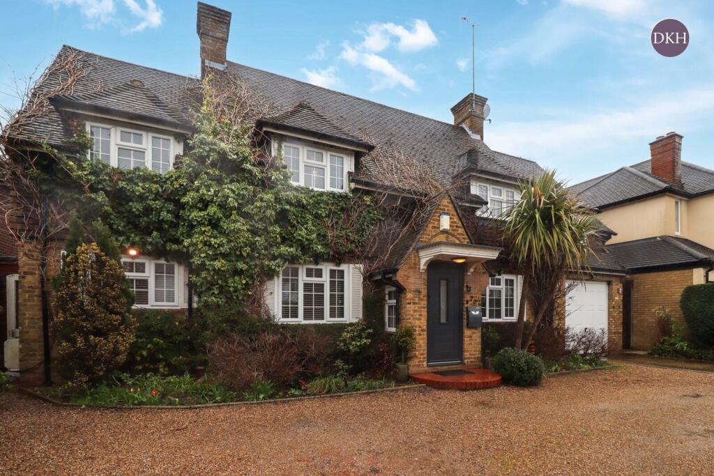 Main image of property: Devereux Drive, Cassiobury