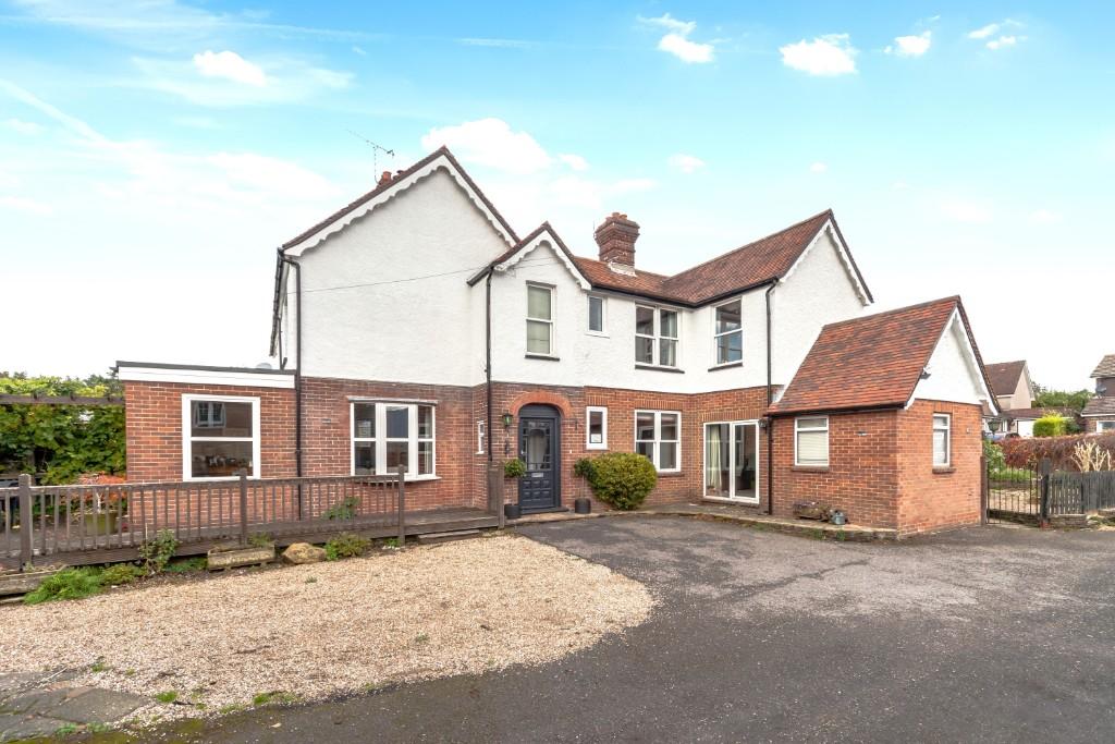 4 bedroom character property for sale in Blackness Road, Crowborough