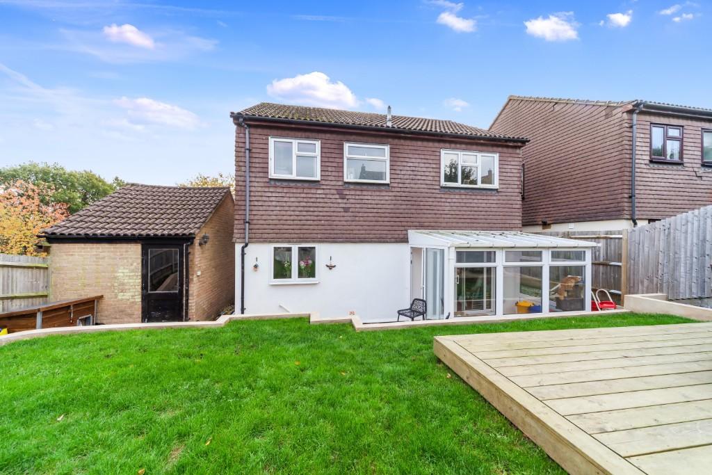 4 bedroom detached house for sale in Beeches Farm Road, Crowborough