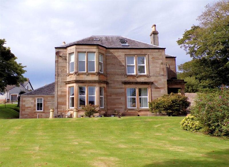 2 bedroom flat for sale in Witchburn Road, Campbeltown, PA28