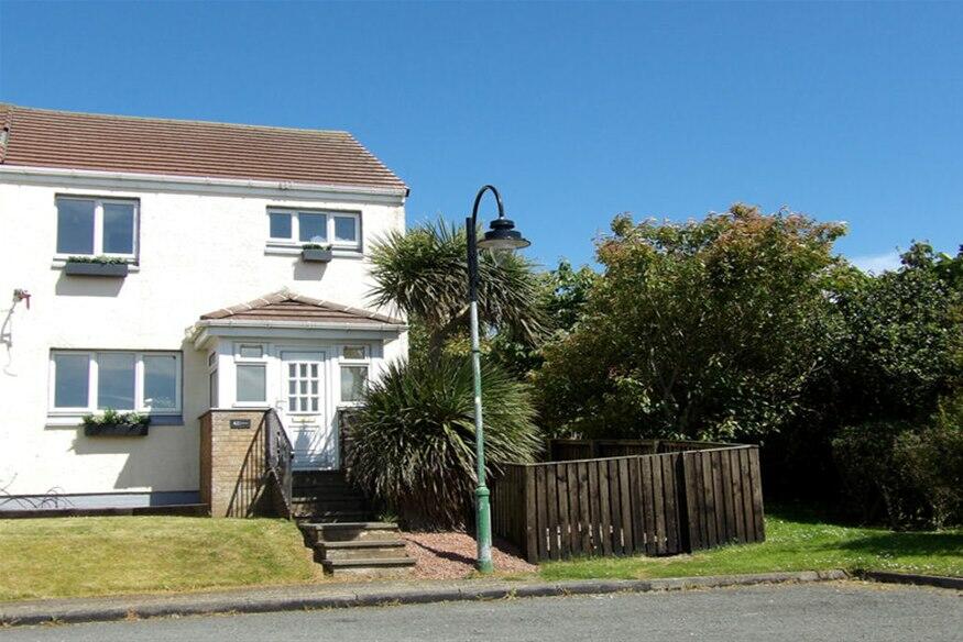 3 bedroom end of terrace house for sale in Sound of Kintyre