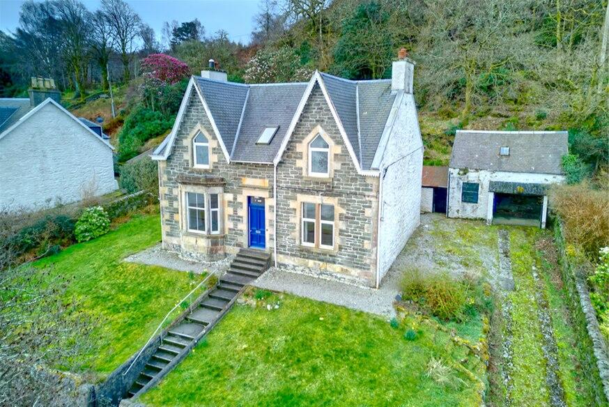 6 bedroom detached house for sale in Pier Road, Tarbert, PA29