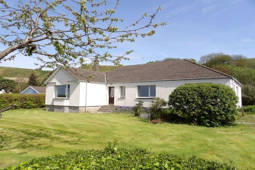 5 bedroom detached bungalow for sale in Muasdale, by Tarbert, PA29