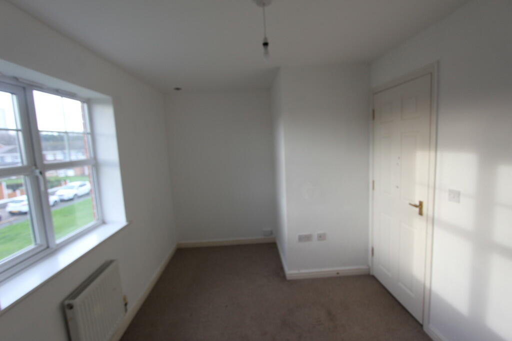 Additional property image - Hawksworth Crescent, Chelmsley Wood