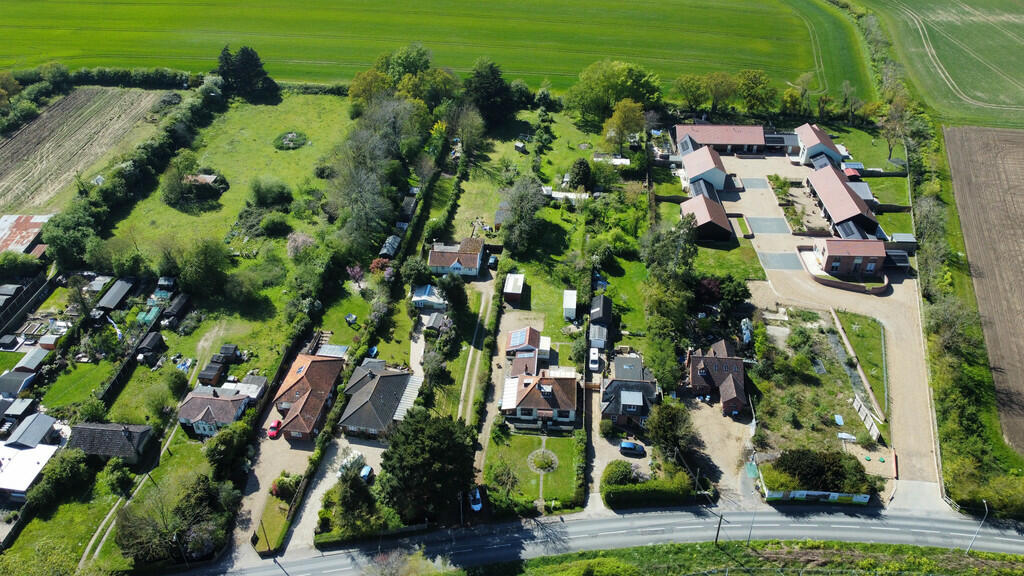 4 bedroom detached bungalow for sale in Abbey Road, Leiston, IP16