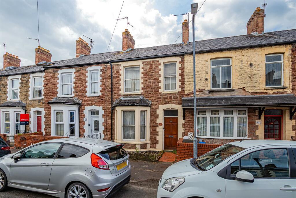 2 bedroom terraced house for sale in Wyndham Road, Pontcanna, Cardiff, CF11
